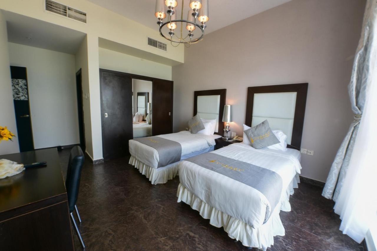 מנאמה Loumage Hotel & Suites מראה חיצוני תמונה