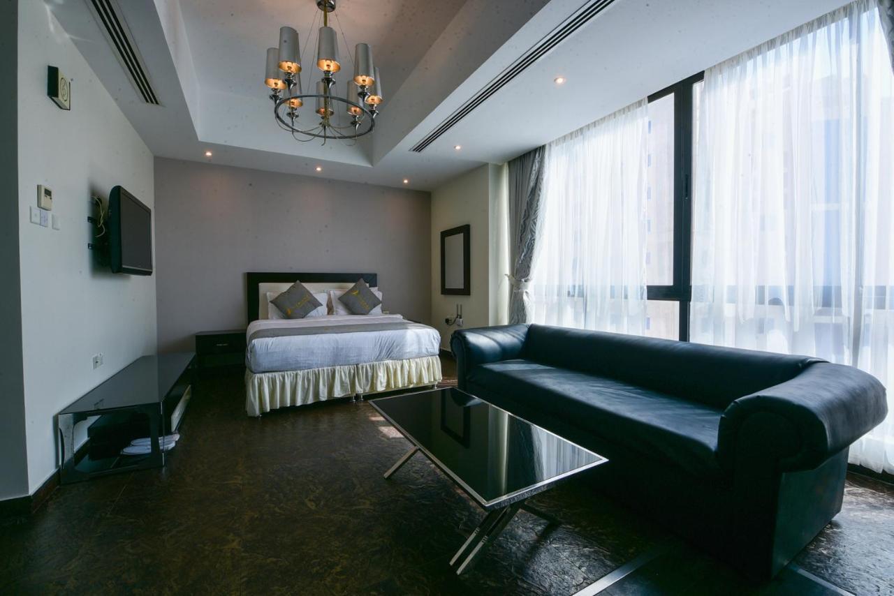 מנאמה Loumage Hotel & Suites מראה חיצוני תמונה