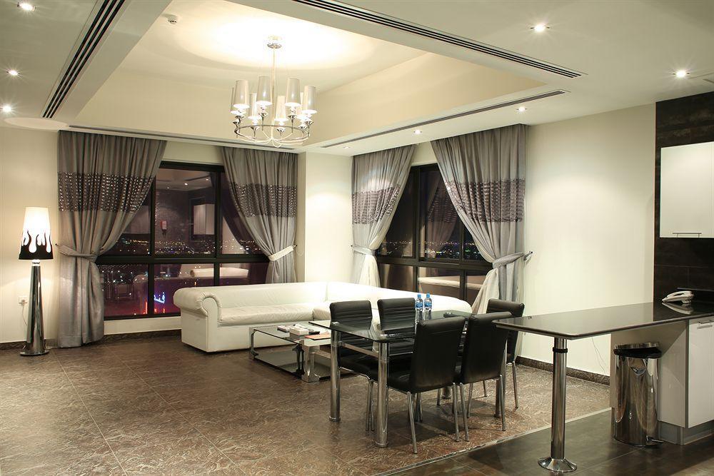 מנאמה Loumage Hotel & Suites מראה חיצוני תמונה
