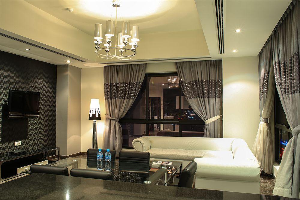מנאמה Loumage Hotel & Suites מראה חיצוני תמונה