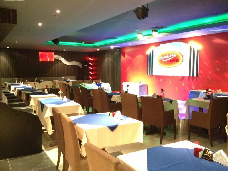מנאמה Loumage Hotel & Suites מראה חיצוני תמונה