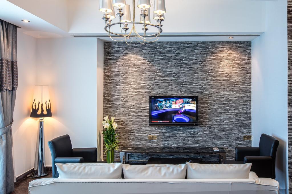 מנאמה Loumage Hotel & Suites מראה חיצוני תמונה