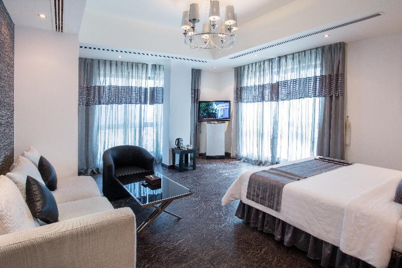 מנאמה Loumage Hotel & Suites מראה חיצוני תמונה